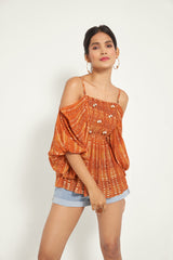 BURNT ORANGE OFF-SHOULDER SMOCKED TOP