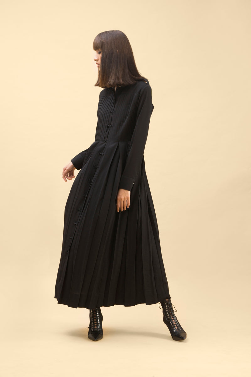 Zaha M-1 - Long Shirt Dress